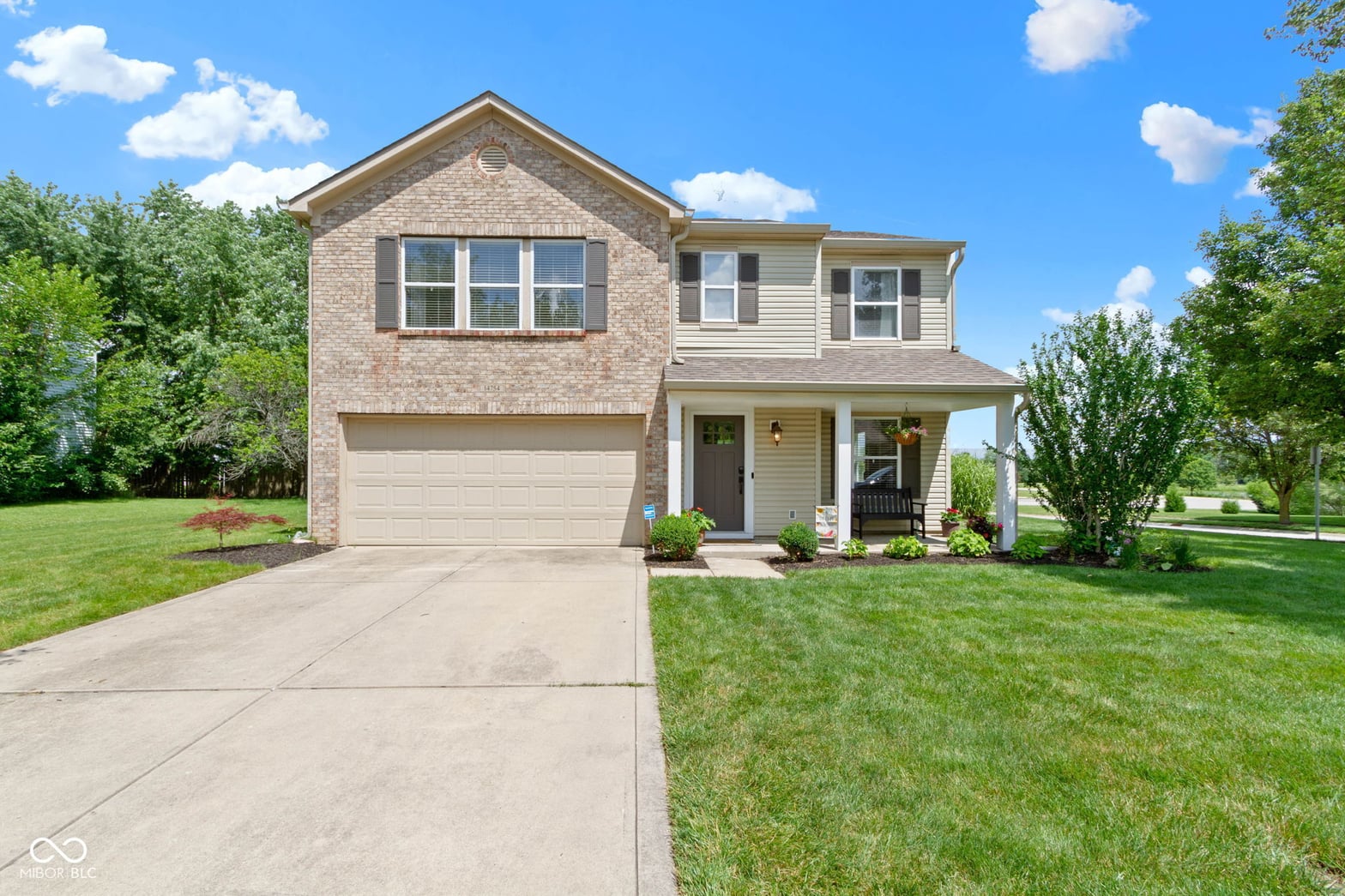Front exterior at 14754 Drayton Drive, Noblesville, IN