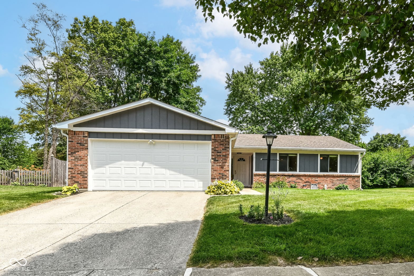 Photo of 12020 Colbarn Drive, Fishers, IN