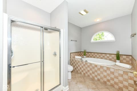 Photo of 6656 Easy Street, Fishers, IN