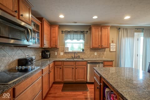 Photo of 13884 Wendessa Drive, Fishers, IN