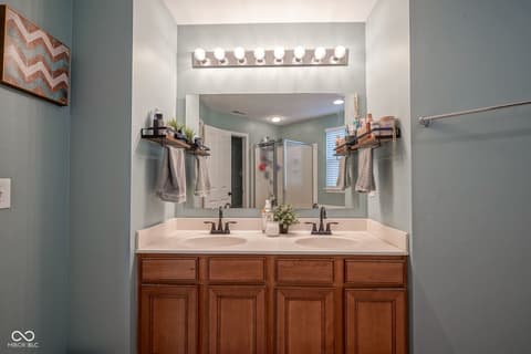 Photo of 13884 Wendessa Drive, Fishers, IN