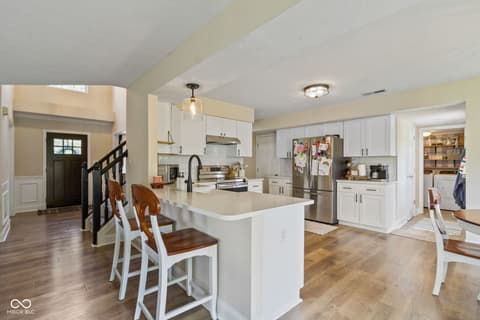 Photo of 5866 Mill Oak Drive, Noblesville, IN
