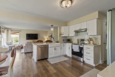 Photo of 5866 Mill Oak Drive, Noblesville, IN