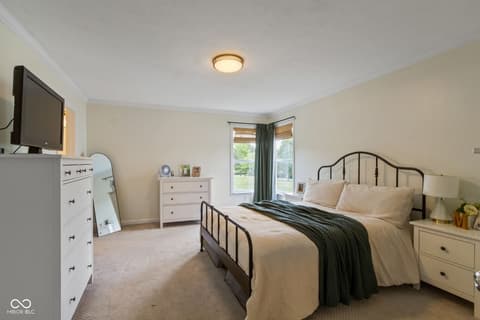 Photo of 5866 Mill Oak Drive, Noblesville, IN