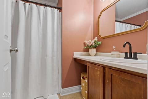 Photo of 5866 Mill Oak Drive, Noblesville, IN