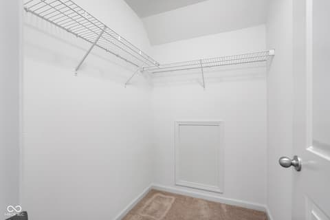 Walk In Closets — 2017 Shadow Creek Boulevard, Columbus, IN