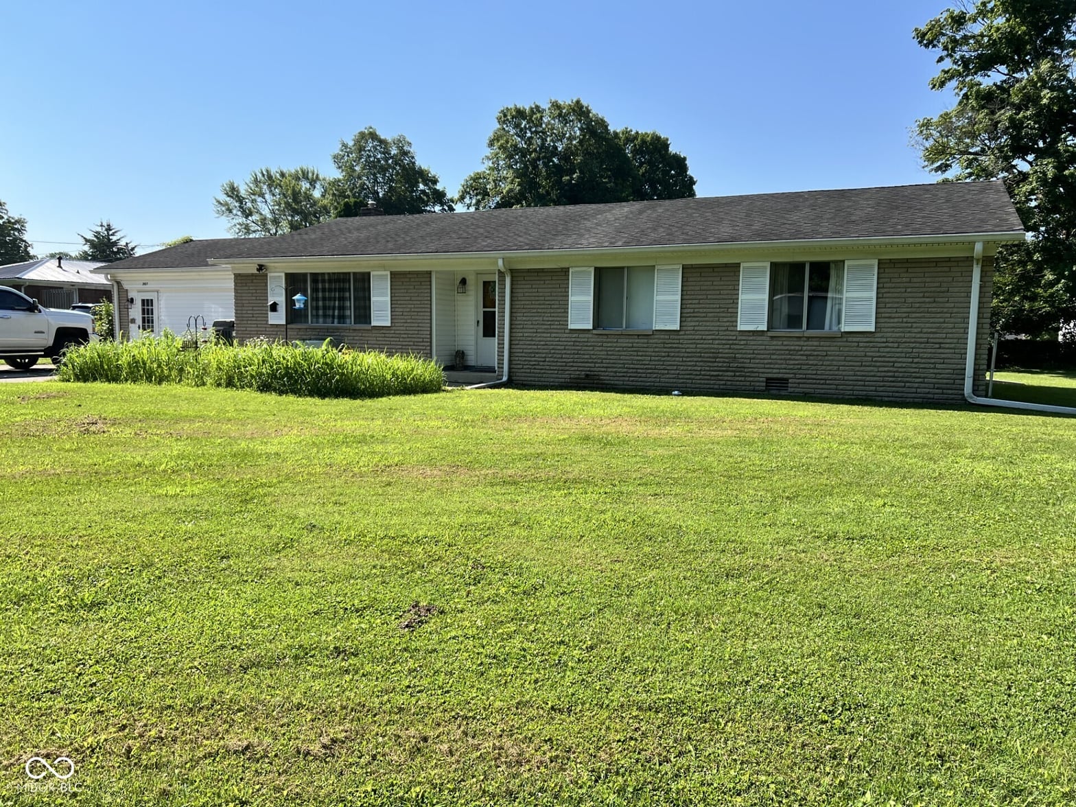 Photo of 207 W Elm Street, Spiceland, IN