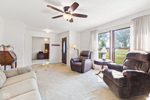 Living room at 14416 Crystal Creek Drive, Noblesville, IN