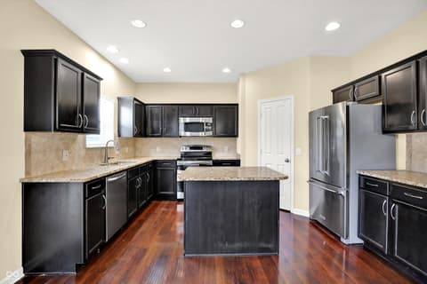 Photo of 14095 Northcoat Place, Fishers, IN