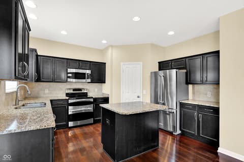 Photo of 14095 Northcoat Place, Fishers, IN