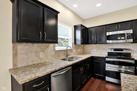Photo of 14095 Northcoat Place, Fishers, IN