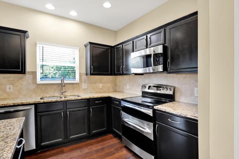 Photo of 14095 Northcoat Place, Fishers, IN