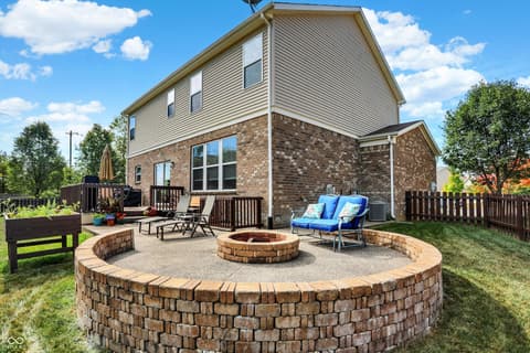 Photo of 14095 Northcoat Place, Fishers, IN