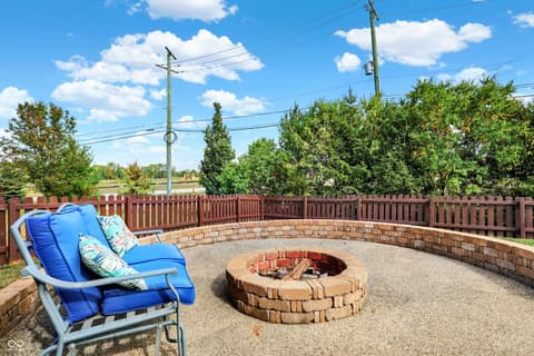 Photo of 14095 Northcoat Place, Fishers, IN
