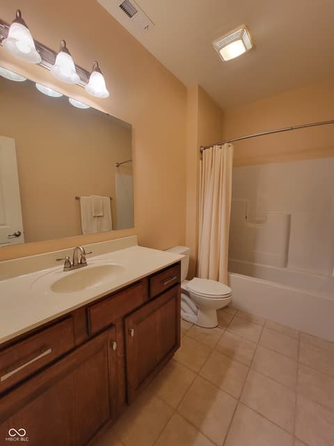Photo of 513 Firefly Lane, Carmel, IN