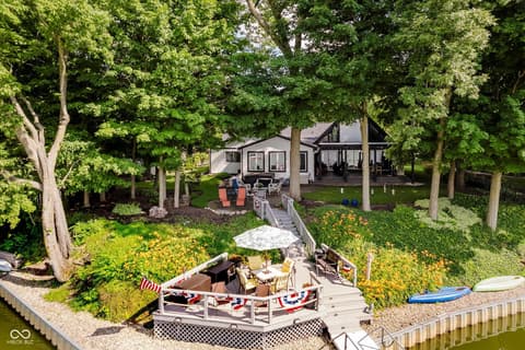 Photo of 2450 Hawthorn Place, Noblesville, IN