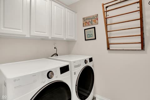 Photo of 2882 Stoneridge Court, Carmel, IN