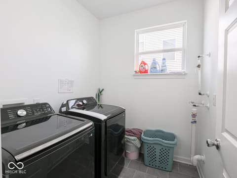 Laundry room at 7241 Glen Park Lane, Indianapolis, IN