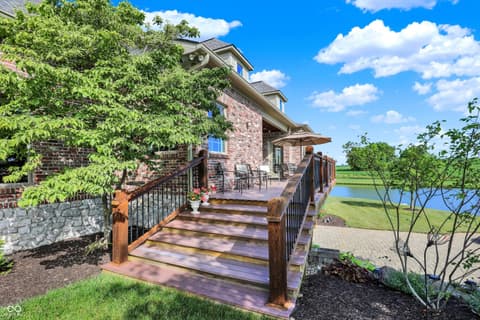 Foyer at 523 S 700 E, Whitestown, IN