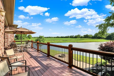Outdoor living area at 523 S 700 E, Whitestown, IN