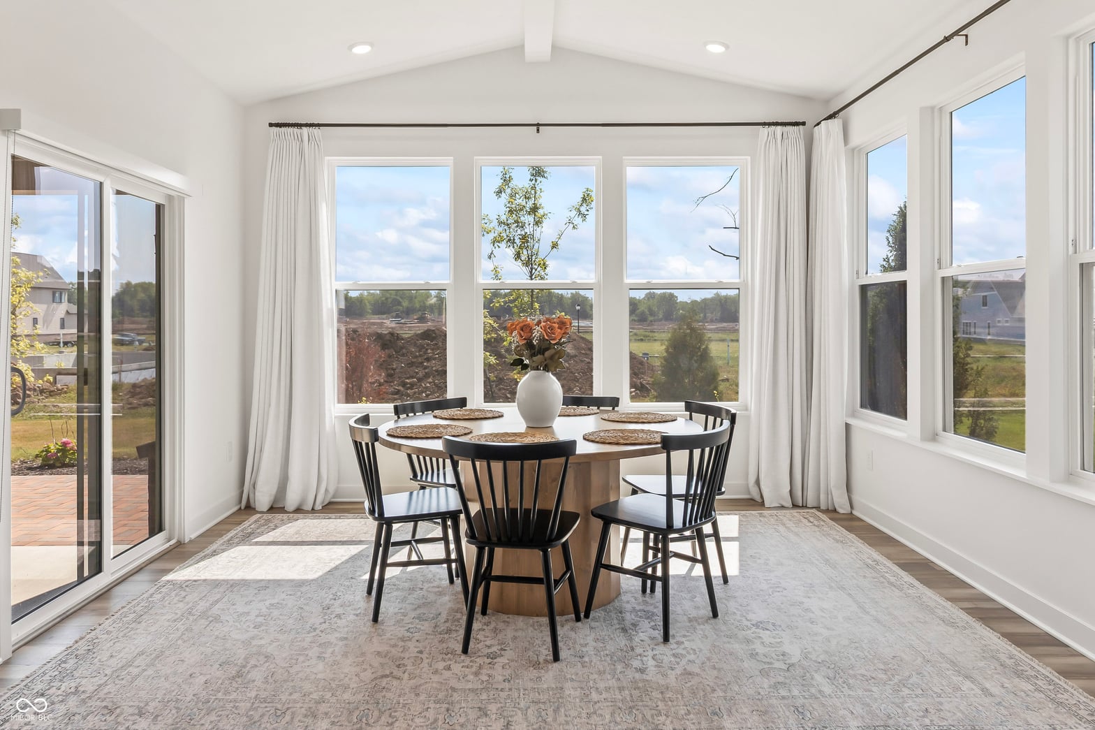 Dining room at 1438 Chatham Hills Boulevard, Westfield, IN