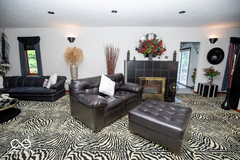 Living room at 1000 E County Road 55 S, North Vernon, IN