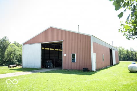 Out Buildings — 1000 E County Road 55 S, North Vernon, IN