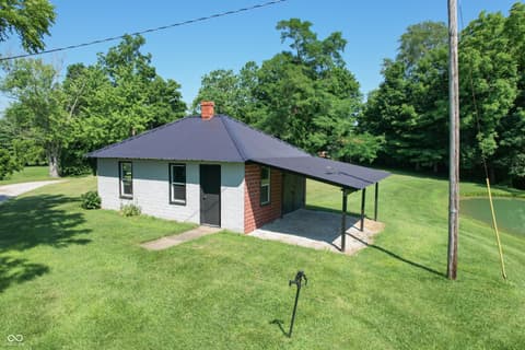 Out Buildings — 1000 E County Road 55 S, North Vernon, IN