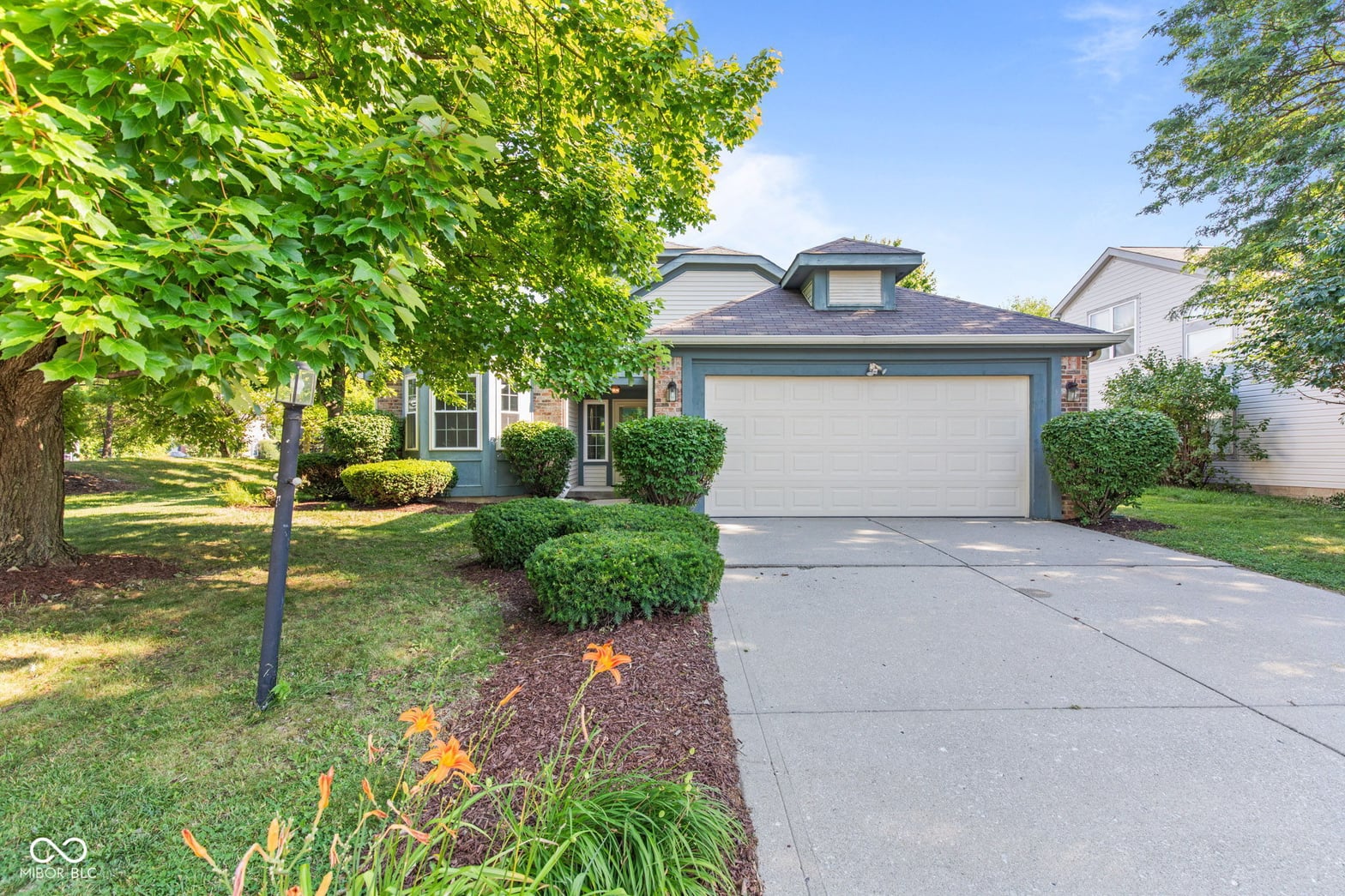 Photo of 8812 Glass Chimney Lane, Fishers, IN