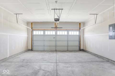 Garage at 2065 Frost Line Lane, Greenfield, IN