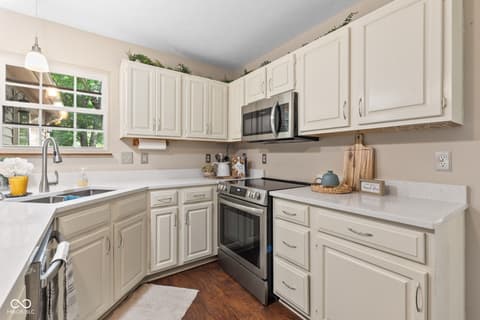 Photo of 7339 Brittany Way, Fishers, IN