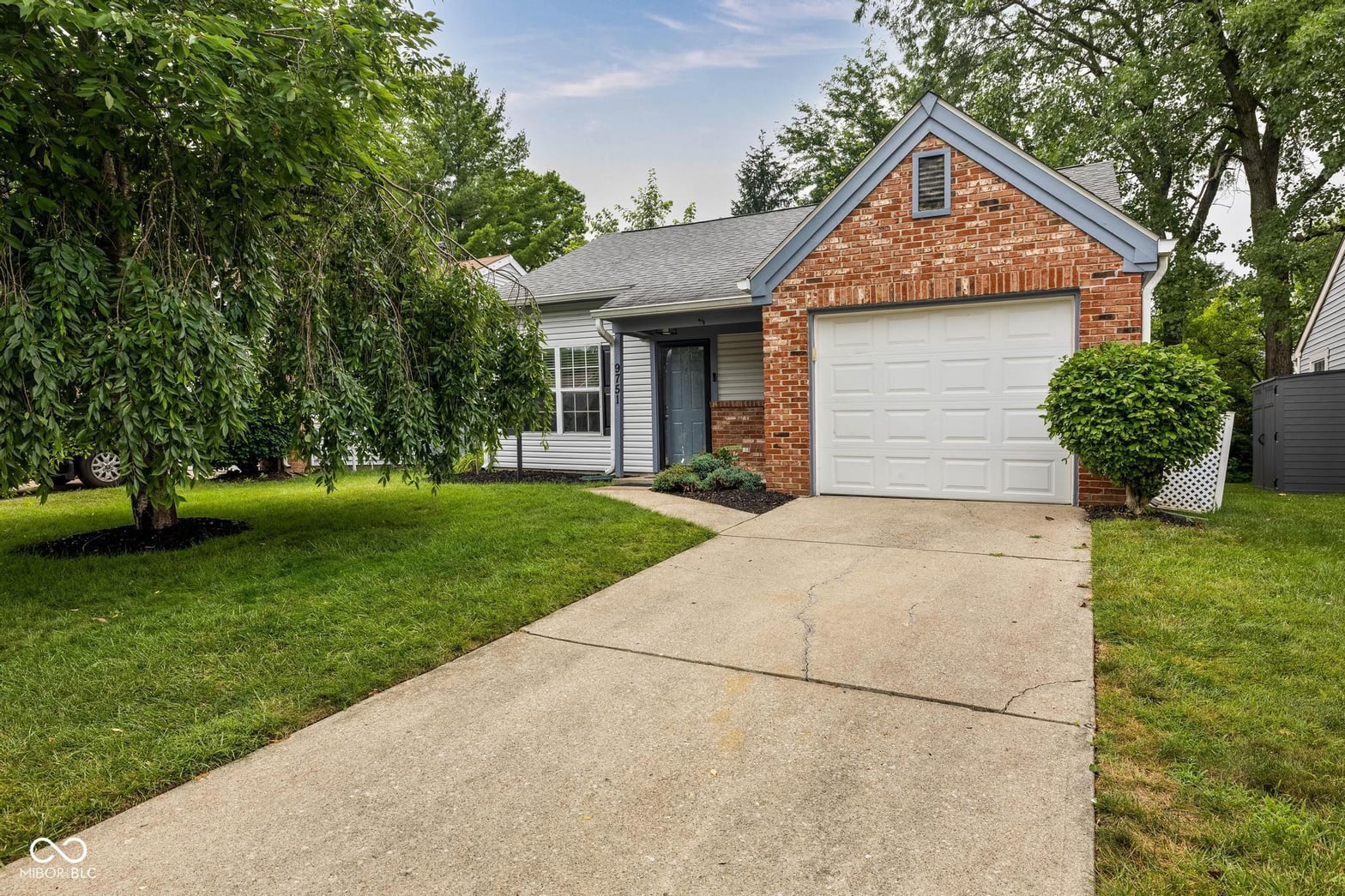 Photo of 9751 Roxbury Drive, Fishers, IN
