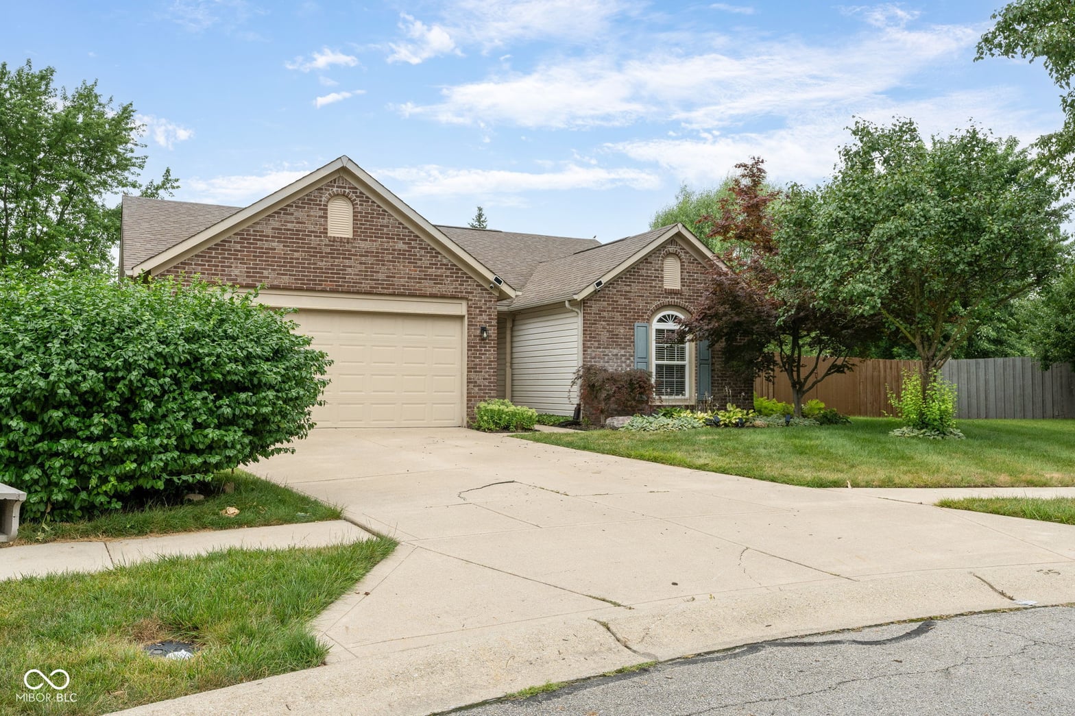 Front exterior at 14098 Mimosa Court, Fishers, IN