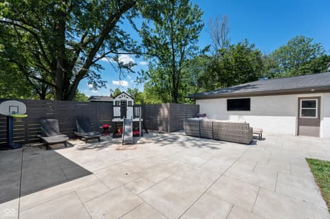 Photo of 217 West Drive, Fortville, IN