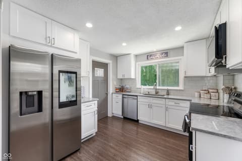 Photo of 217 West Drive, Fortville, IN