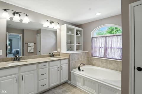 Photo of 13034 Blalock Drive, Fishers, IN