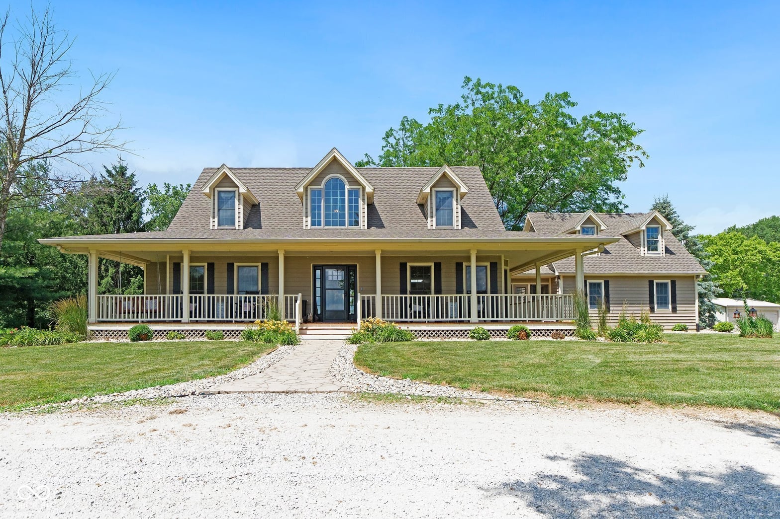 Front exterior at 4680 S 1000 W, Rensselaer, IN
