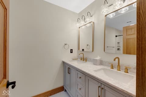 Bathroom at 4680 S 1000 W, Rensselaer, IN