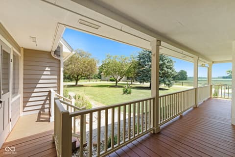 Outdoor living area at 4680 S 1000 W, Rensselaer, IN