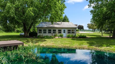 Guest Quarters — 4680 S 1000 W, Rensselaer, IN