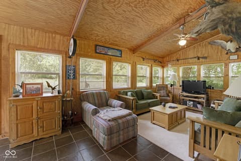 Living room at 4680 S 1000 W, Rensselaer, IN