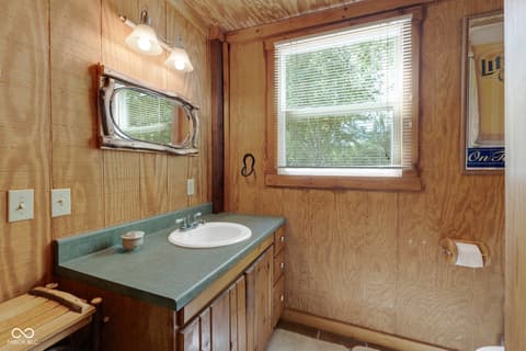 Bathroom at 4680 S 1000 W, Rensselaer, IN