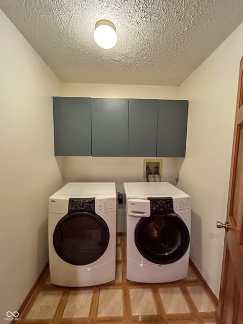 Laundry room at 5488 N German Church Road, Indianapolis, IN