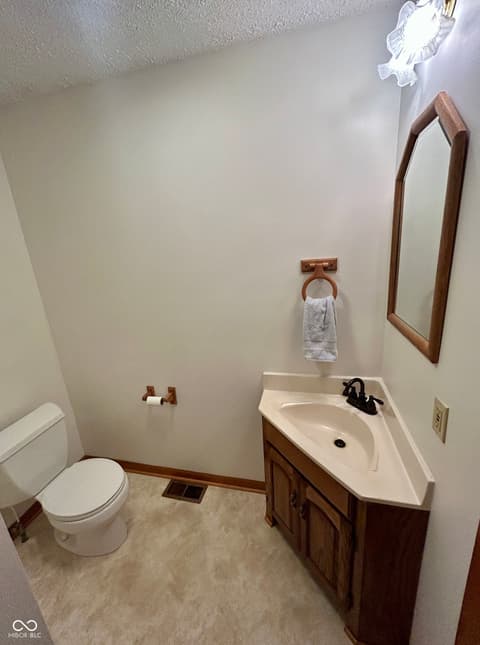 Photo of 5488 N German Church Road, Indianapolis, IN
