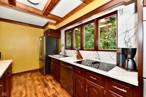 Photo of 5202 Hill Valley Drive, Pittsboro, IN