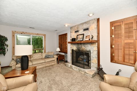 Photo of 5202 Hill Valley Drive, Pittsboro, IN