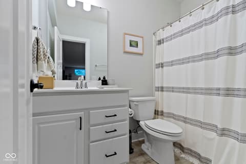 Photo of 18284 Birdview Court, Westfield, IN