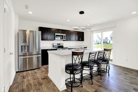 Photo of 1612 N Regatta Drive, Greenfield, IN