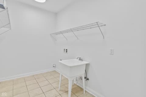 Photo of 9877 Wading Crane Avenue, Fishers, IN