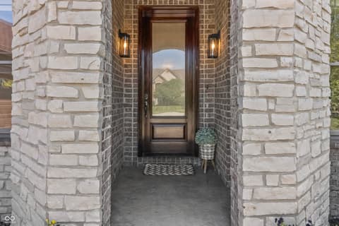 Photo of 9877 Wading Crane Avenue, Fishers, IN